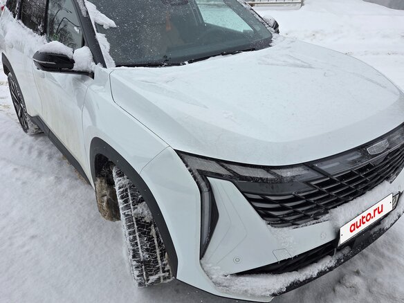 2023 Geely Atlas II, белый, 3000000 рублей - вид 1