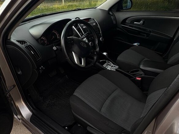 2011 Kia Ceed I Рестайлинг, бежевый, 700000 рублей - вид 7