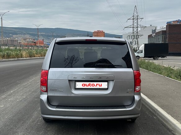 2016 Dodge Caravan Grand V, серый, 2300000 рублей - вид 5