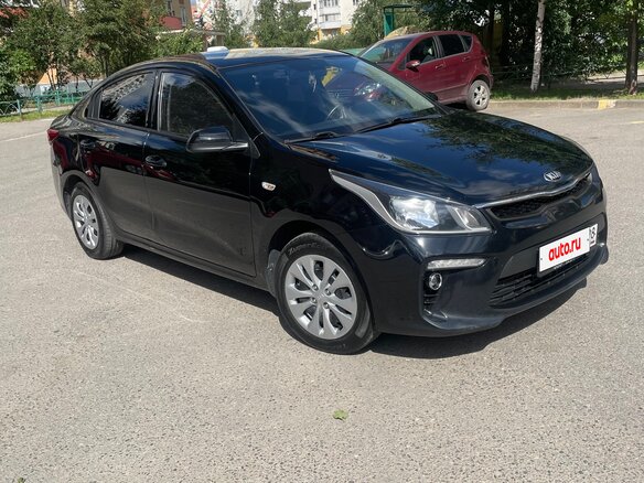 2019 Kia Rio IV, чёрный, 965000 рублей - вид 4