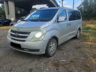 Hyundai Grand Starex I
