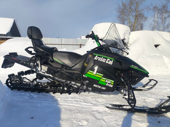 2011 Arctic Cat M-Series, чёрный, 750000 рублей - вид 2