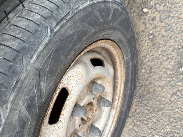 2001 Ford Transit, белый, 870000 рублей - вид 4