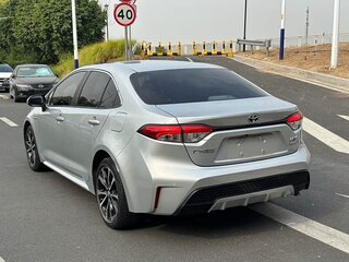 2022 Toyota Levin XII (E210) Рестайлинг, белый, 1350000 рублей, вид 5