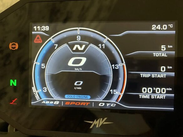 2024 MV Agusta Dragster 800, чёрный, 1799000 рублей - вид 13