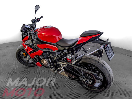 2022 BMW S 1000 R, красный, 1549000 рублей, вид 5