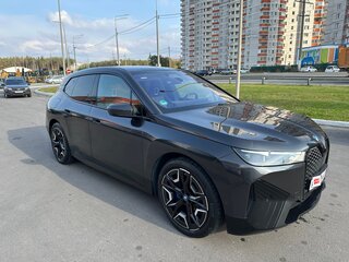 2021 BMW iX xDrive40 I (I20), серый, 7500000 рублей, вид 2