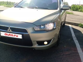 2007 Mitsubishi Lancer X, бежевый, 715000 рублей, вид 3