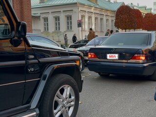 1995 Mercedes-Benz S-Класс 420 III (W140) Рестайлинг, синий, 1680000 рублей, вид 1