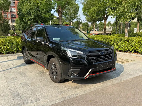 2023 Subaru Forester V Рестайлинг, чёрный, 2700001 рублей - вид 2