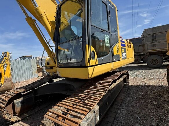 2021 Komatsu PC210, жёлтый, 11230000 рублей - вид 4