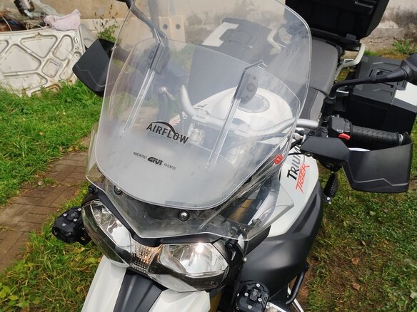 2013 Triumph Tiger 800, белый, 600000 рублей - вид 10