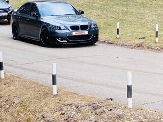 2004 BMW 5 серии 545i V (E60/E61), серый, 1950000 рублей, вид 3