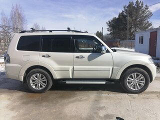 2019 Mitsubishi Pajero IV Рестайлинг 2, белый, 4000000 рублей, вид 4