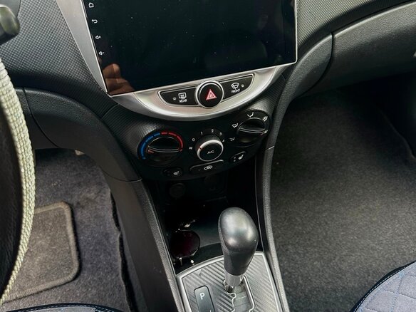2012 Hyundai Solaris I, синий, 830000 рублей - вид 5