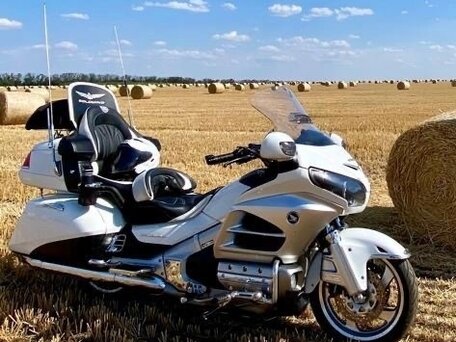 2012 Honda GL 1800 Gold Wing, белый, 1450000 рублей, вид 1