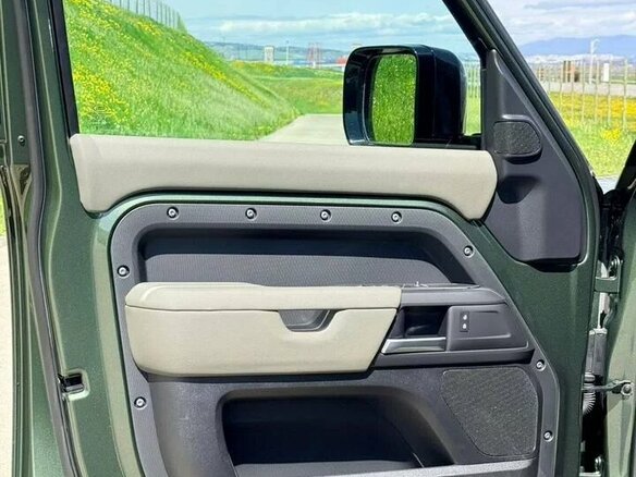 2025 Land Rover Defender 110 II, зелёный, 11500000 рублей - вид 8