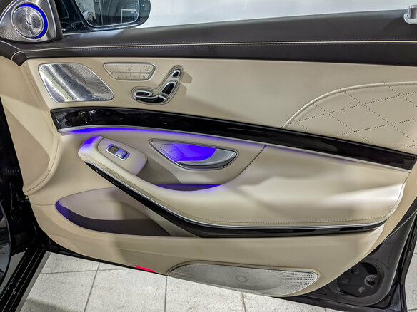 2018 Mercedes-Benz Maybach S-Класс 560 I (X222) Рестайлинг, чёрный, 4750000 рублей - вид 25