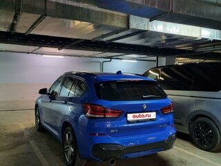 2020 BMW X1 18d xDrive II (F48) Рестайлинг, синий, 4100000 рублей, вид 3
