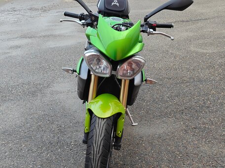 2013 Triumph Street Triple, зелёный, 500000 рублей, вид 3