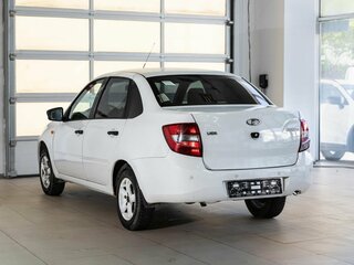 2015 Lada (ВАЗ) Granta I, белый, 450000 рублей, вид 4