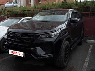 2022 Toyota Fortuner II Рестайлинг, чёрный, 4800000 рублей, вид 1