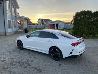 2022 Kia K5 III, белый, 3000000 рублей, вид 5