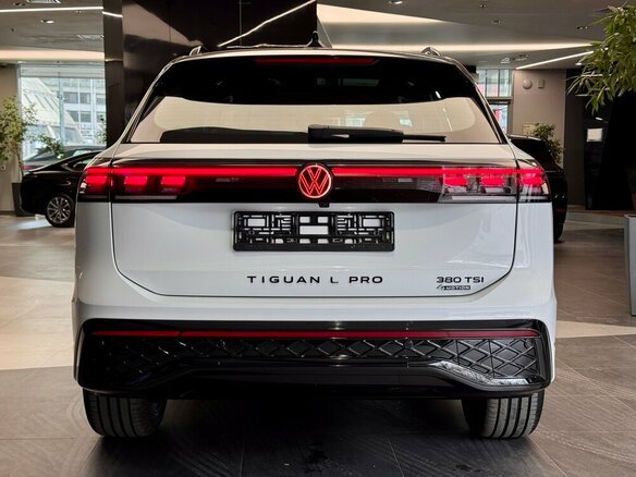 2026 Volkswagen Tiguan L Pro III (China Market), белый, 4850000 рублей - вид 3