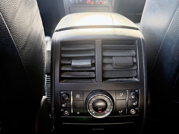 2008 Mercedes-Benz GL-Класс 500 I (X164), белый, 1200000 рублей - вид 5