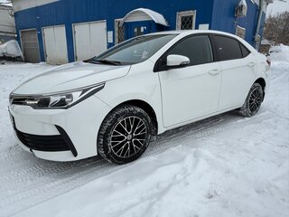 2018 Toyota Corolla XI (E160, E170, E180) Рестайлинг 1, белый, 1760000 рублей, вид 2