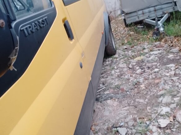 2008 Ford Transit, жёлтый, 740000 рублей - вид 3