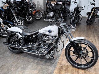 2016 Harley-Davidson Breakout, белый, 1799000 рублей, вид 3