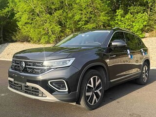 2023 Volkswagen Tayron I Рестайлинг, чёрный, 2100285 рублей, вид 1