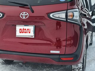 2019 Toyota Sienta II Рестайлинг, красный, 1610000 рублей, вид 4