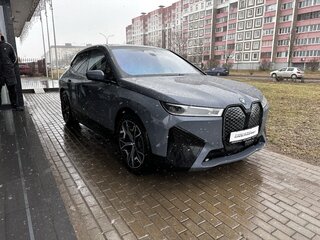 2022 BMW iX xDrive40 I (I20), серый, 8290000 рублей, вид 1