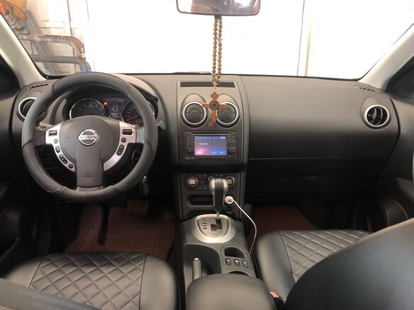 2010 Nissan Qashqai I Рестайлинг, коричневый, 780000 рублей - вид 9