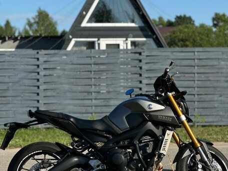 2015 Yamaha MT-09 (FZ-09), серый, 645000 рублей, вид 1