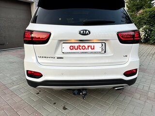 2018 Kia Sorento III Prime Рестайлинг, белый, 2370000 рублей, вид 2