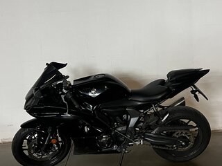 2022 Yamaha YZF-R7, чёрный, 970000 рублей, вид 2