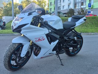 Suzuki GSX-R 750