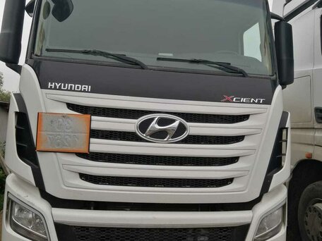 2018 Hyundai Xcient, белый, 4743825 рублей, вид 1