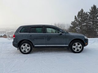 2005 Volkswagen Touareg I, серый, 950000 рублей, вид 4