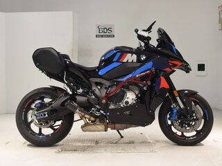 2024 BMW M 1000 XR, чёрный, 2850000 рублей, вид 2