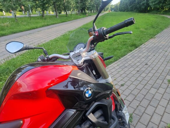 2018 BMW F 800 R, красный, 800000 рублей - вид 11