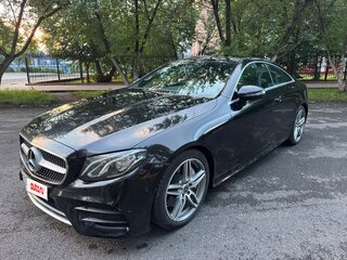 2017 Mercedes-Benz E-Класс 300 V (W213, S213, C238), чёрный, 3189000 рублей, вид 4