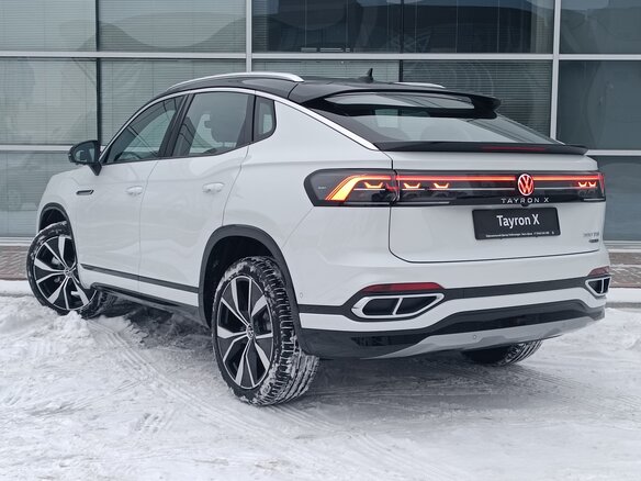 2024 Volkswagen Tayron X I Рестайлинг, белый, 5000000 рублей - вид 4