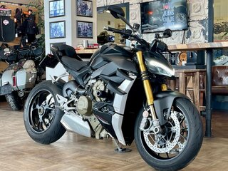 2022 Ducati Streetfighter V4, чёрный, 1900000 рублей, вид 2