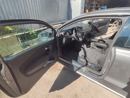 2010 Volkswagen Polo V, серый, 800000 рублей, вид 5
