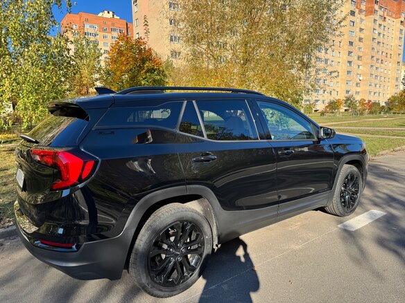 2020 GMC Terrain II, чёрный, 1650000 рублей - вид 2