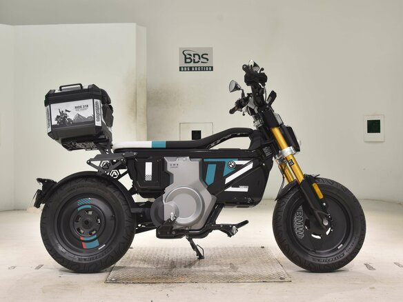 2024 BMW CE 02, чёрный, 715000 рублей
